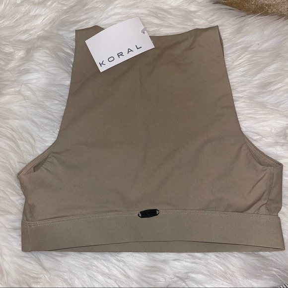 NWT Koral Tan & Black Hook & Eye Accent High Neck Sports Bra Medium - Picture 3 of 8